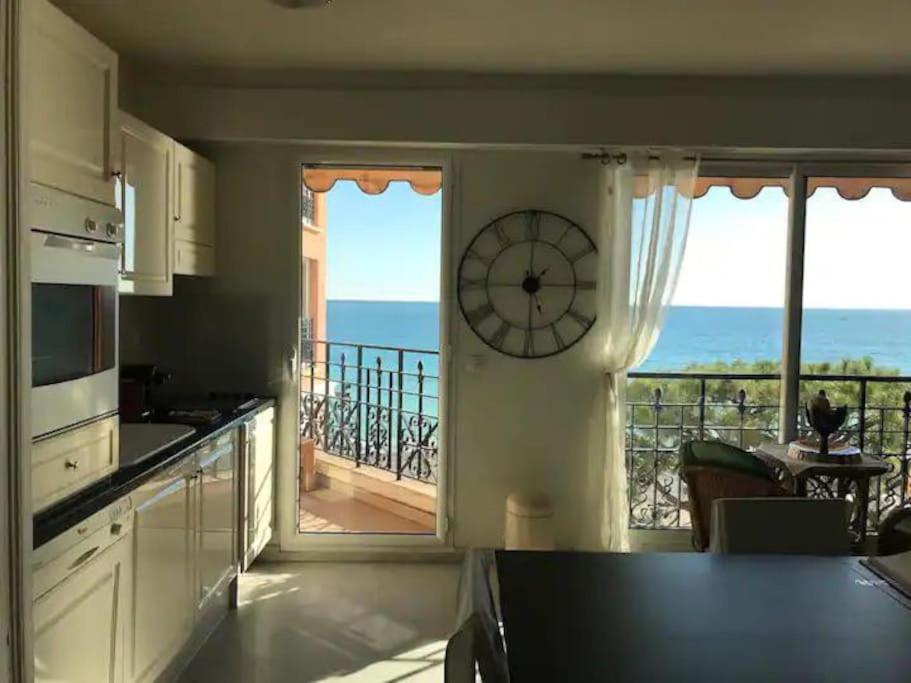 Apartamento Victoria Bilocale Centro Citta E Vista Mare Menton Exterior foto