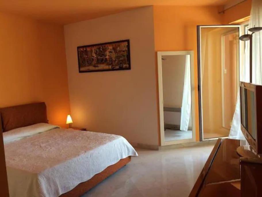 Apartamento Victoria Bilocale Centro Citta E Vista Mare Menton Exterior foto